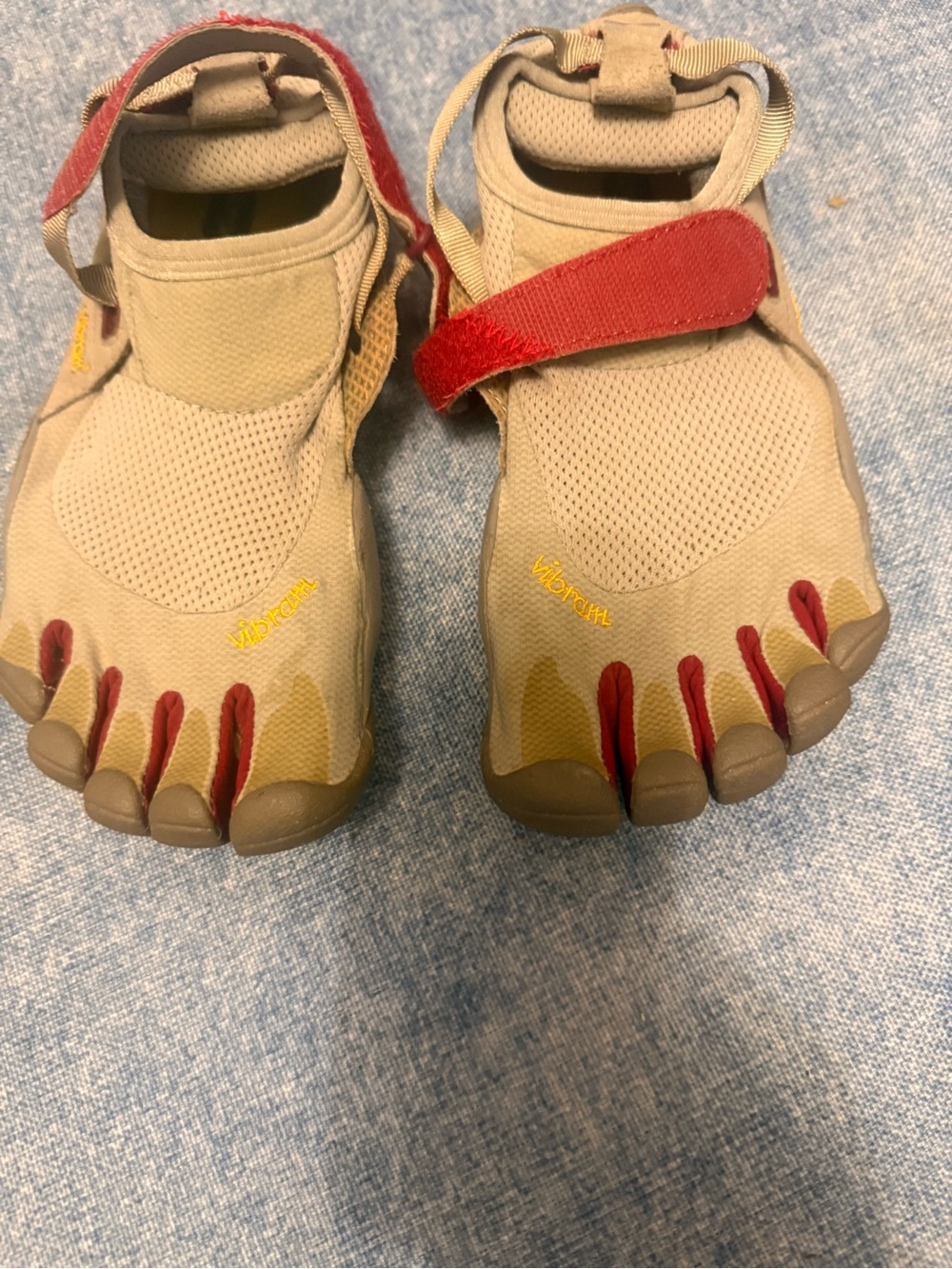 Vibram FiveFingers Beige with Red Accents Water Shoes
